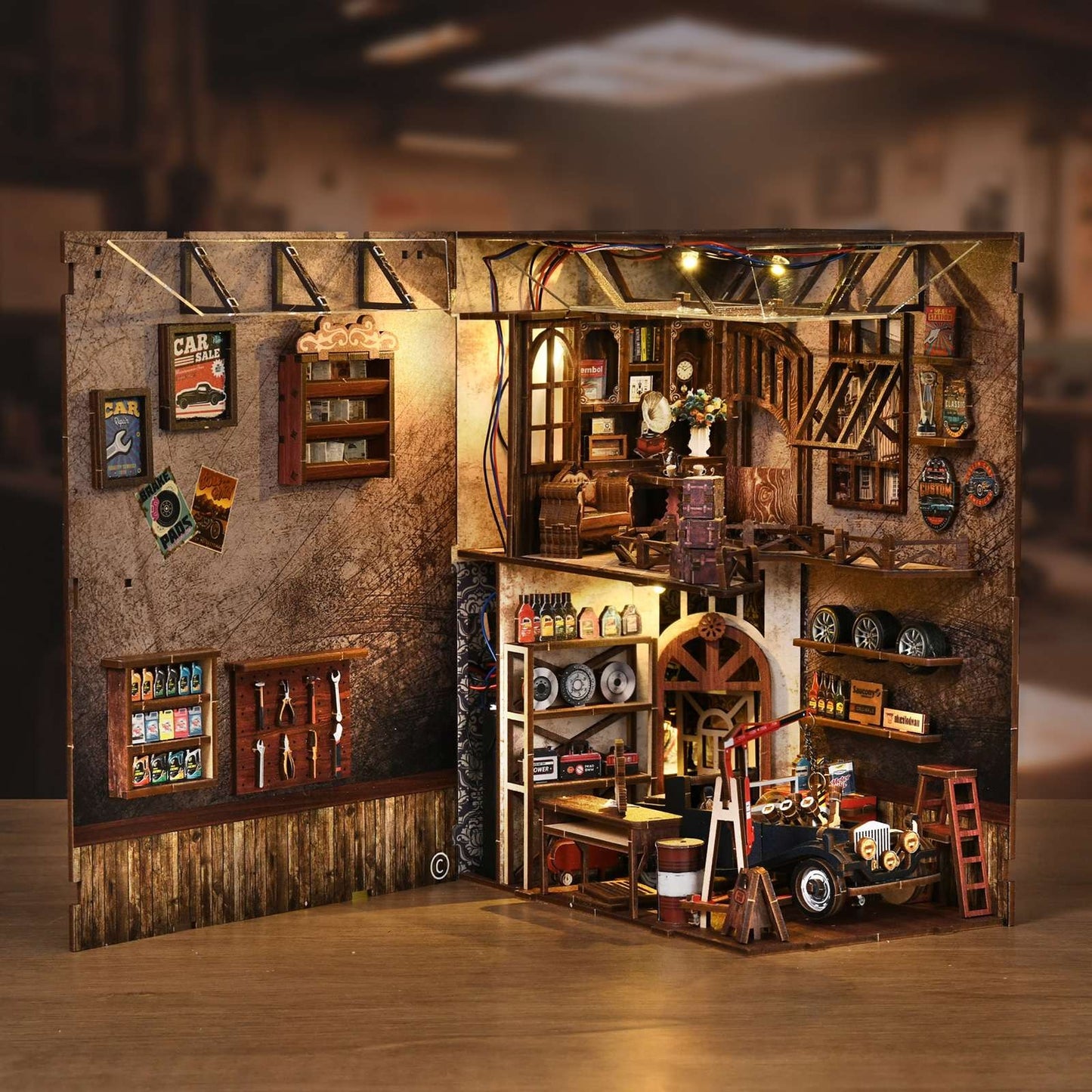 Classic Mechanic's Garage | DIY Book Nook Miniature Kit